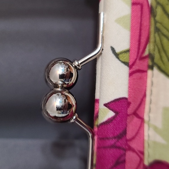 Vera Bradley Hello Dahlias Retired Purse Shoulder Bag Floral Kiss Lock GUC READ - Picture 6 of 16